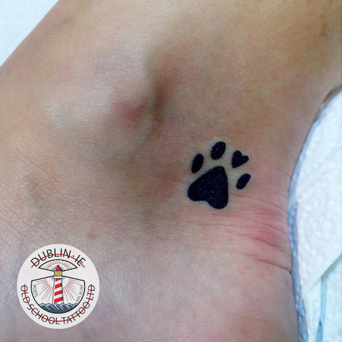 paw print tattoo